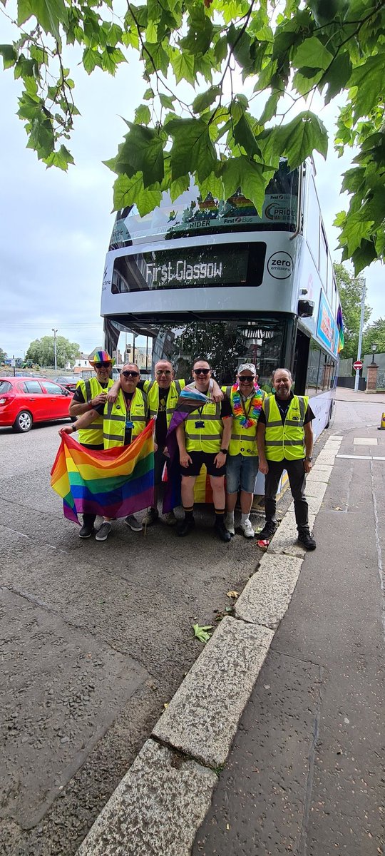 westendpoet's tweet photo. The @FirstinGlasgow team about to set off as part of Glasgow's Pride. @MardiGla #BiIsBeautiful #GlasgowsPride @FirstBusnews https://t.co/lV9njJTNOn