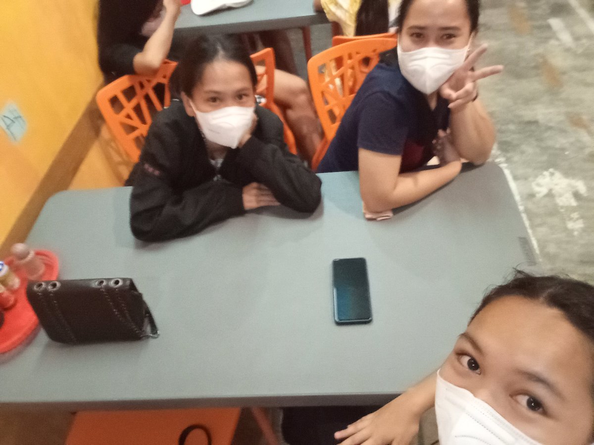 GardeJaslyn's tweet photo. 😘🥰😍 three sister's😘 https://t.co/LHm6nZ1Wqh