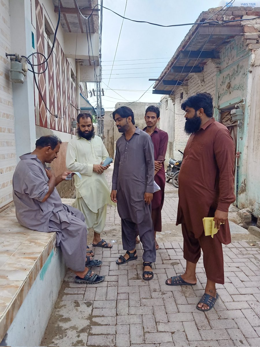 AATSindh's tweet photo. نیوسعید آباد میں ڈور ٹو ڈور کمپین جاری.
#اللہ_اکبروالے #Elections2022 #AATSindh #NewSaeedabad https://t.co/GiodATXLif