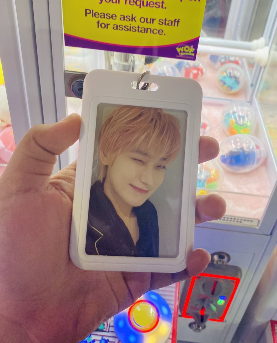 I lost my sunoo wink pc in SM Batangas city earlier :(( if you saw it please dm me asap tysm:(( retweets will be appreciated🫶🏻
🏷 wts lfb wtb lfs wtt lft enhypen ph lost photocard