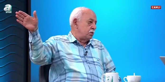 🗣 Joshua King'in basın toplantısı sonrası Kemal Belgin: 

"Joshua King kim ya? Şu oyuncuya 25 dakika ayrılır mı? Kim bu abi? Platini, Pele mi? Bu oyuncu 25 dakika konuşturulur mu?" (A Spor)

#Fenerbahce #spor #Haber