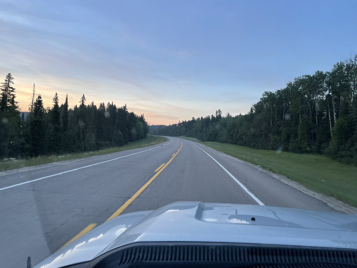 loopholefarms's tweet image. You might be a #regularfarmer if you sneak out of the campground at 4:30am to run home to spray, and make it back by 1pm to go boating. #spray22