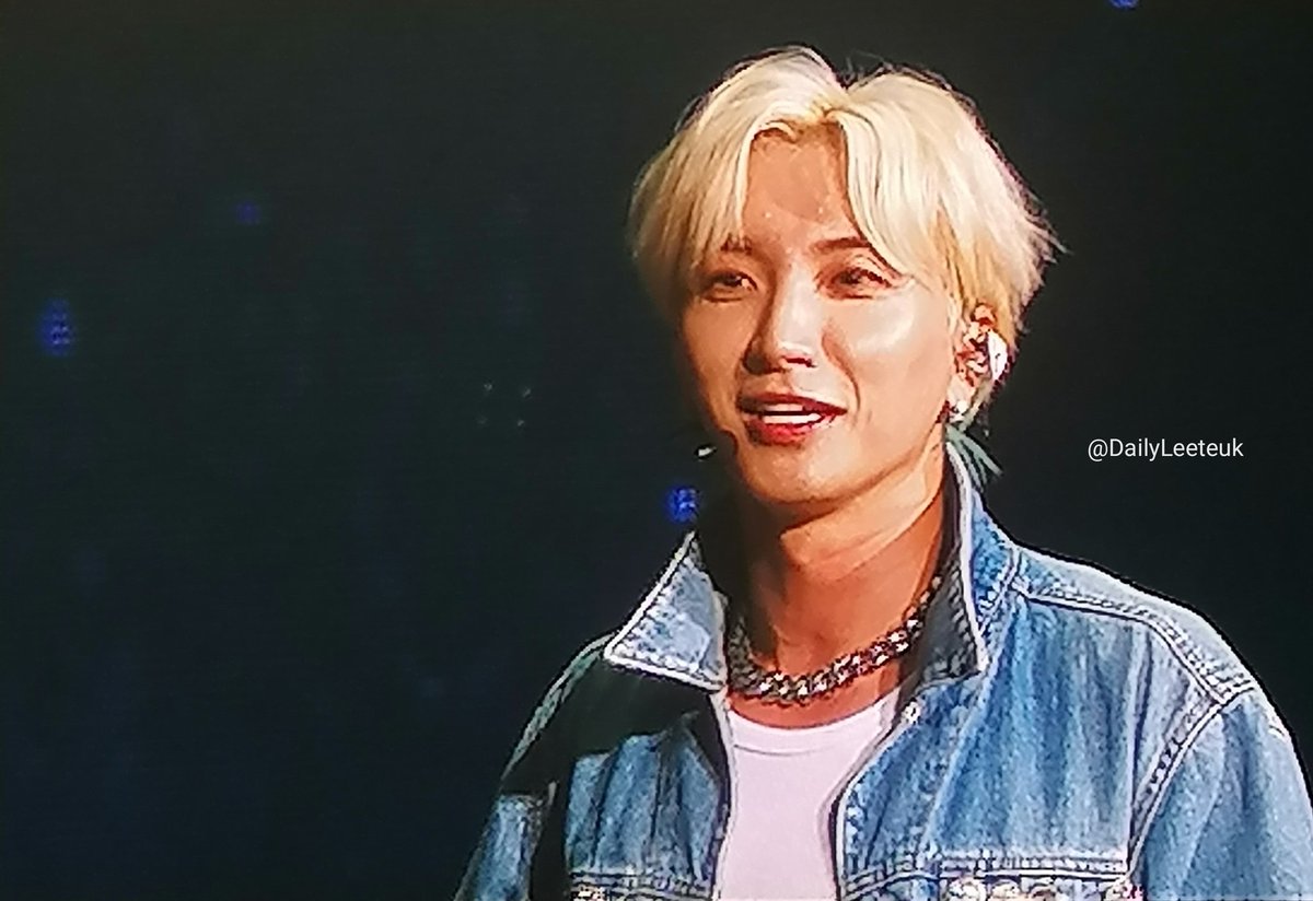 DailyLeeteuk's tweet photo. https://t.co/QfMQ6BthqC
