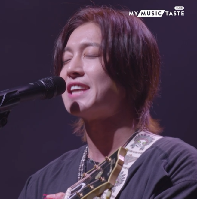 MargaJoong's tweet photo. Hermoso color de cabello @khj_heneciatwt #KimHyunJoong #2secondleft #countdownkimhyunjoong 
#KHJ https://t.co/RbZvvzO3Ps