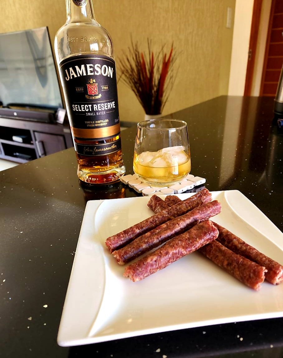 D_Bhekza's tweet photo. A gentleman's drink nice easy 👌🏽
@JamesonSA
#SelectReserve https://t.co/WiqGA47hZe