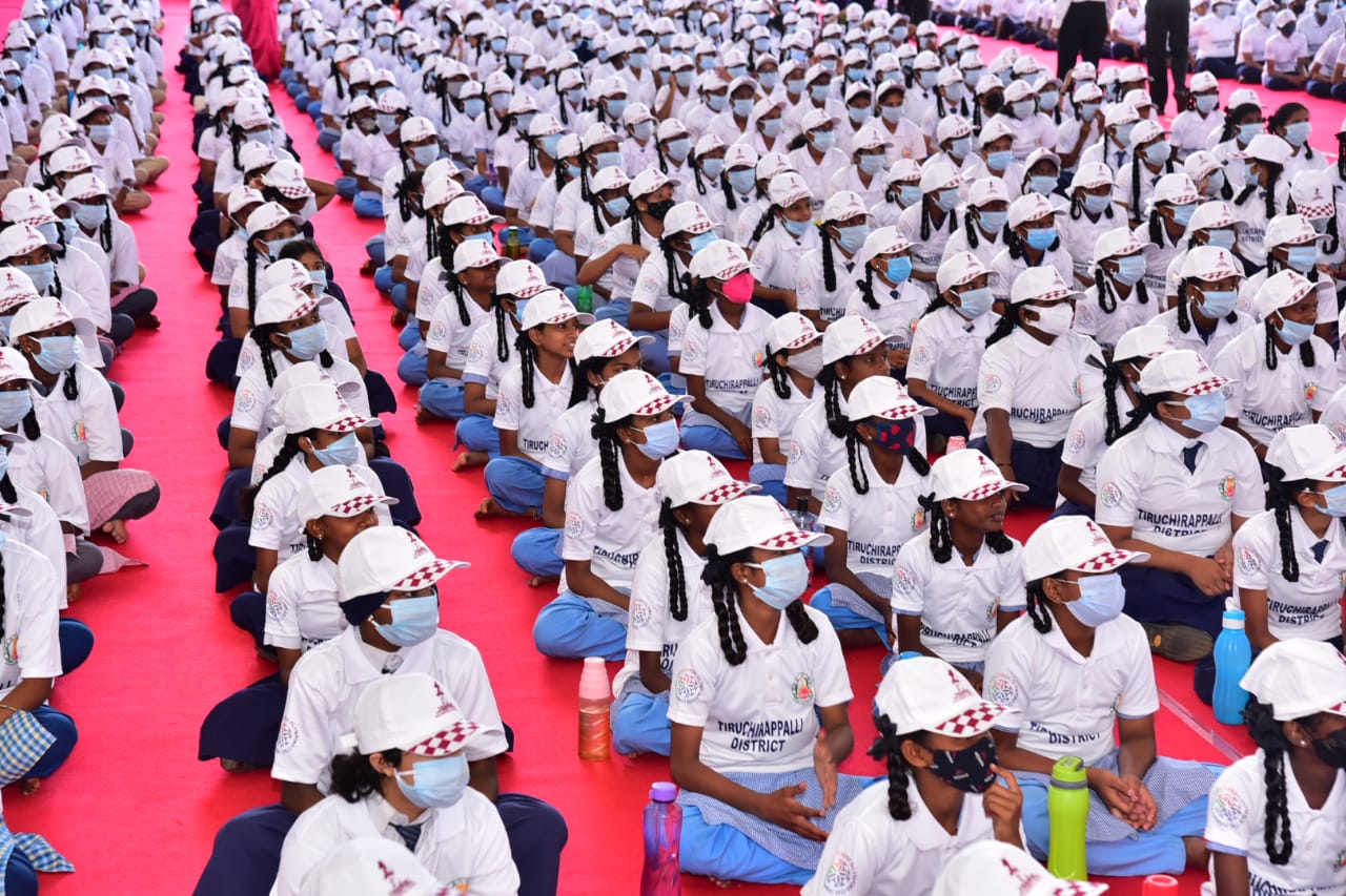 Knight wearing dhoti, shirt with folded hands is 44th Chess Olympiad mascot