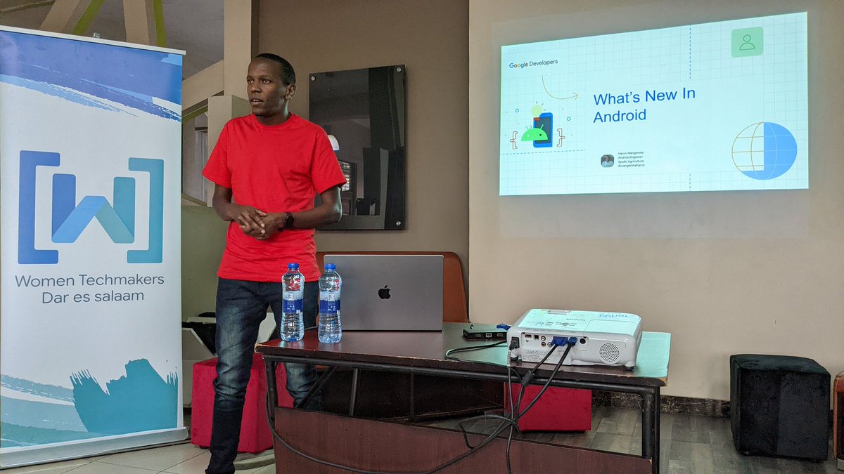 wayne_gakuo's tweet photo. @wangerekaharun taking us through "What's New in @AndroidDev".
#io22Extended #IOExtendedDar https://t.co/FoBMUDMVa3