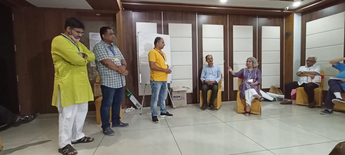 PRIA_India's tweet photo. Day 2 after visiting institutions in the village setting, MTs shared their learnings & reflections using #cbpr methodology tools @DEI_Agra @ugc_india @Unnatbharat_Tw MT programme along with @RTandon_PRIA @ashok19349 @sahbhagi_ssk @UNESCOchairCBR @FoundationMf @Samarthan_CDS https://t.co/dlpP9gPQRt