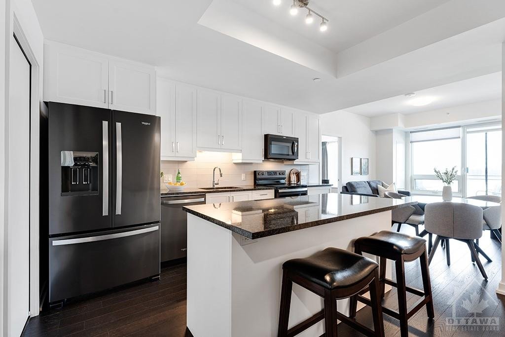 NancyBensonOtt's tweet image. LIVE ON THE WATER! 1 MONTH SIGNING BONUS FOR OCCUPANCY AUGUST 1, 2022
2 BED 1 BATH $2,600/mth FOR RENT!
320 Miwate Private, Unit 402 Ottawa
nancybenson.com
#openconcept #waterview #inunitlaundry