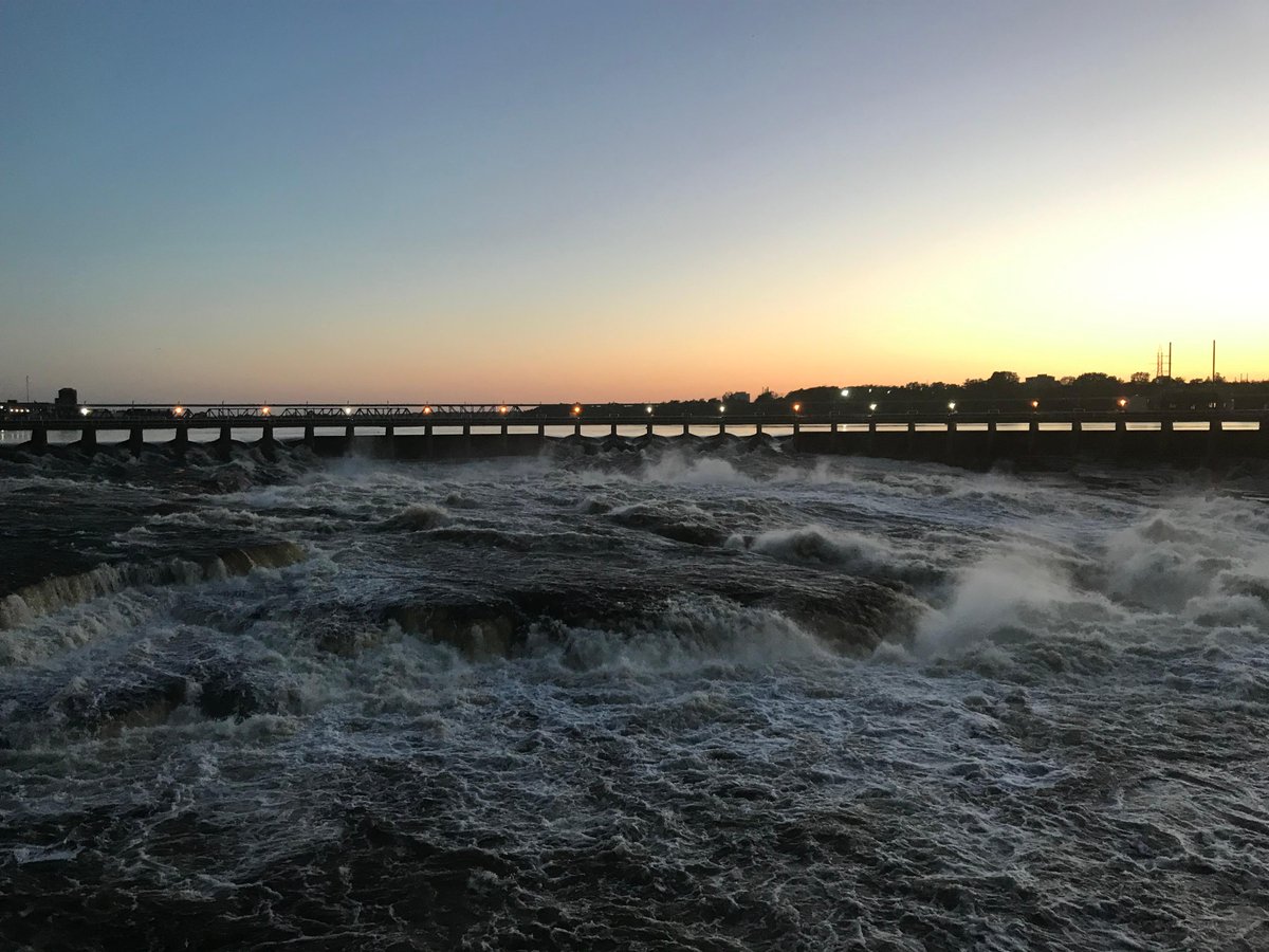 NancyBensonOtt's tweet image. LIVE ON THE WATER! 1 MONTH SIGNING BONUS FOR OCCUPANCY AUGUST 1, 2022
2 BED 1 BATH $2,600/mth FOR RENT!
320 Miwate Private, Unit 402 Ottawa
nancybenson.com
#openconcept #waterview #inunitlaundry