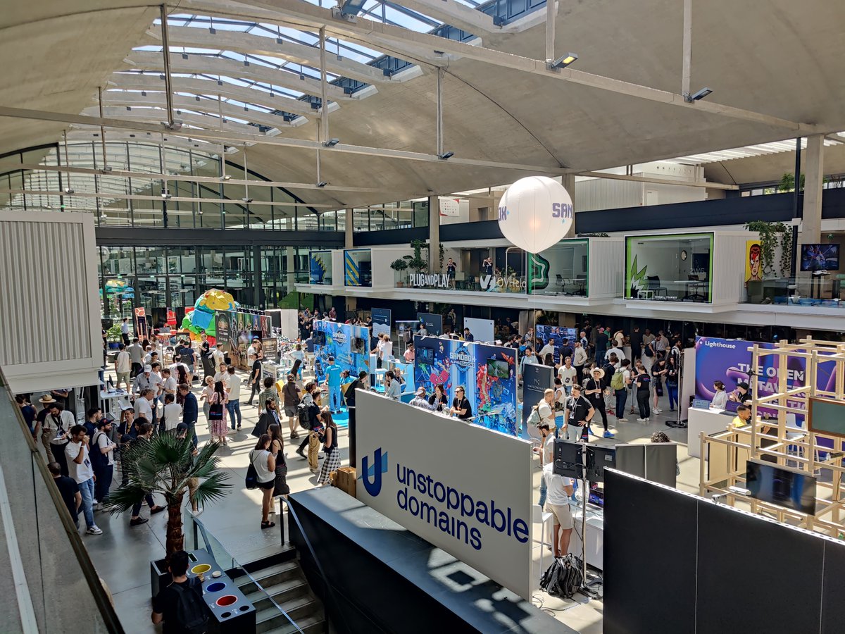 Ethereum Towers (@ethereumtowers) on Twitter photo Bonjour from <a href="/Metaverse_conf/">Metaverse_Summit</a>! 🇫🇷
The Ethereum Towers team have landed and are ready to participate in the Global #Metaverse Startup Competition!
Wish us luck 🤞 Bonjour from <a href="/Metaverse_conf/">Metaverse_Summit</a>! 🇫🇷
The Ethereum Towers team have landed and are ready to participate in the Global #Metaverse Startup Competition!
Wish us luck 🤞