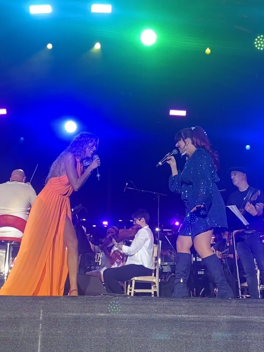 amy_thom403's tweet photo. ABBA Symphonic - had an absolute blast 🕺🏻❤️ @RealRobFowler @SharonSextonIRE @JodieSamSteele @JoelHarperJacks https://t.co/phUJKMJClg