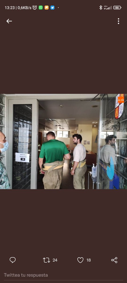 BBFFLuchaCyl's tweet photo. Esta es la realidad de los #IIFF en #CyL #IFNavafria
-Personal deshidratado
-Intoxicado 
-Abandonado por @jcyl @naturalezacyl 
-Maltratado
Estos señores que hoy están ingresados el 30 de septiembre estarán en el PARO!
#INFOCAL DIGNO YA!
#QUIÑONESDIMISION https://t.co/Pn08JS3z0Q