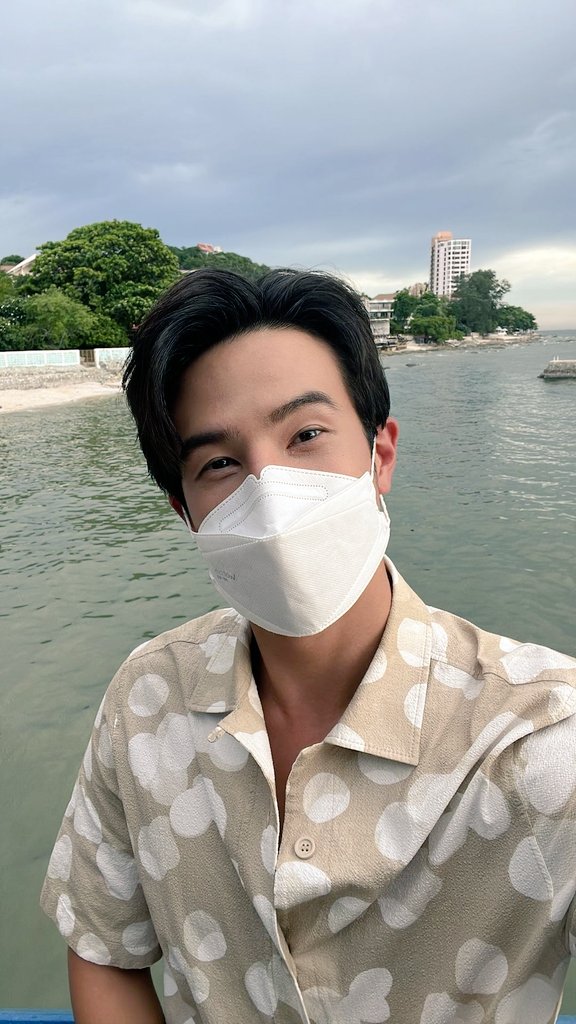 tuktikneko's tweet photo. หนุ่มหล่อที่บางแสน😍🏝 #เจมส์มาร์ https://t.co/EAv2cUdiZI