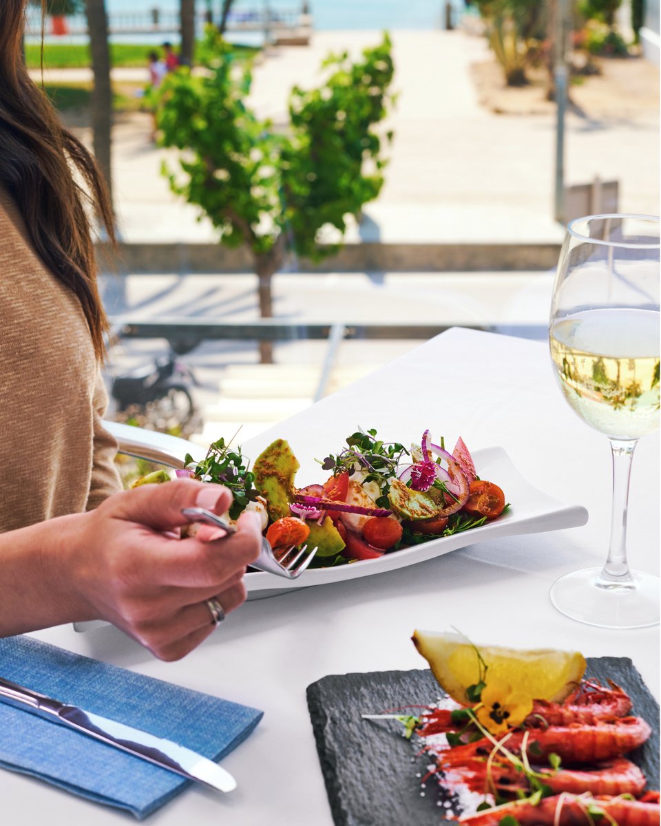 Hotel Calipolis tweet media