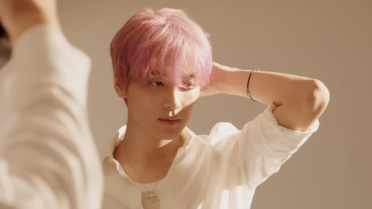 hycklab's tweet photo. haechan is so pretty 🤍 https://t.co/dtgdiD3J0t