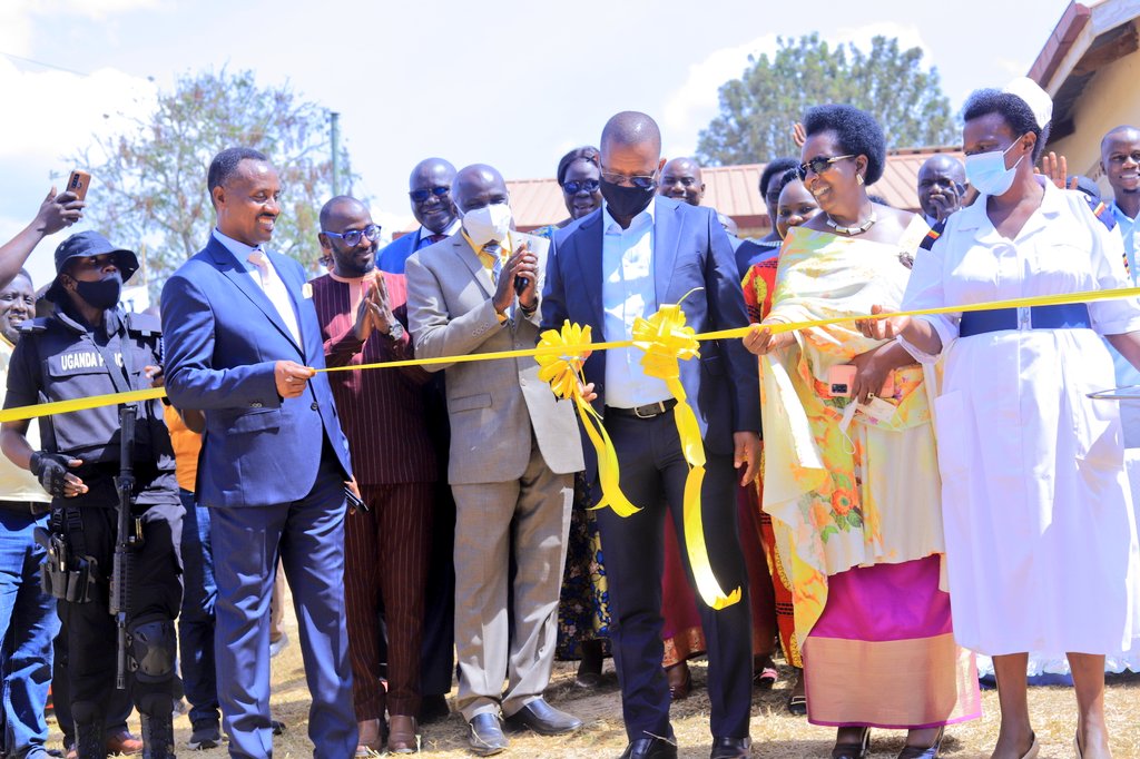 MosesMagogo's tweet photo. In Rwampara District to support my colleagues members of @Parliament_Ug @KankundaAmos and Hon. Molly Asiimwe to improve the health of mothers is Rwampara County by fundraising towards a new maternity ward at Kinoni Health Centre IV.

 #RHC22 #Akooki #HealthCampaign #Rwampara https://t.co/tRXyYtdGPw