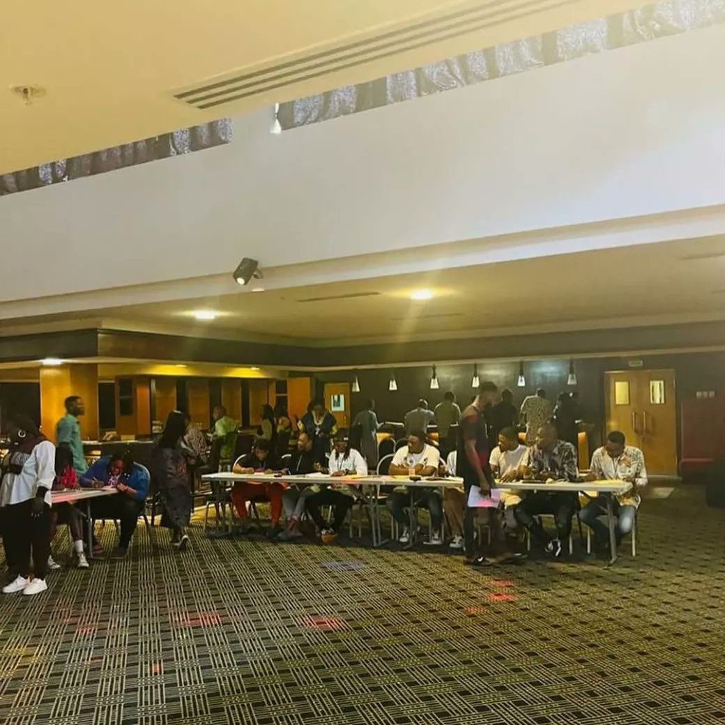 ige_srh's tweet photo. Participants at the #APA2022 practicing self expression through art in the 'art as a form of resistance' session.
#PowerOfCollective
#9japride https://t.co/t4YimmJX5r
