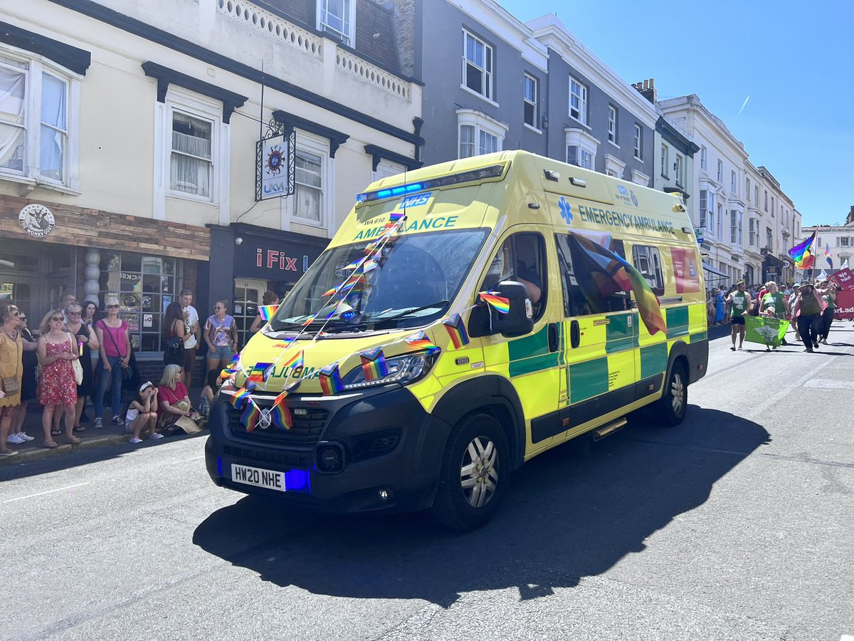 IOWNHS's tweet photo. Happy Isle of Wight Pride from #TeamIOWNHS We are so proud to be here supporting our LGBTQ+ Island community #IOWPride #IsleOfWightPride #LoveWins 🏳️‍🌈🏳️‍⚧️ https://t.co/BcLUsfhYfw