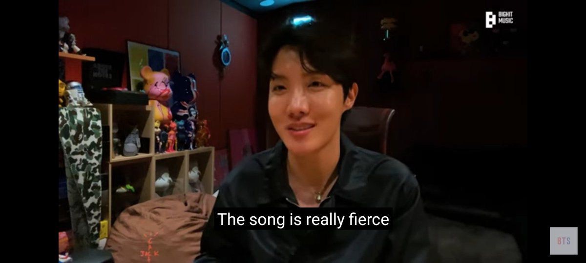 DINOTEI1's tweet photo. Loved this vlog,cause I saw how much he wanted the mv to be great..!Loved the preparation of the suitcase also ☺️💜We all enjoy being a part in your life JHope 🌞💜
#JHope #BTS_VLOG #JVlog https://t.co/7jGzyOUlt3