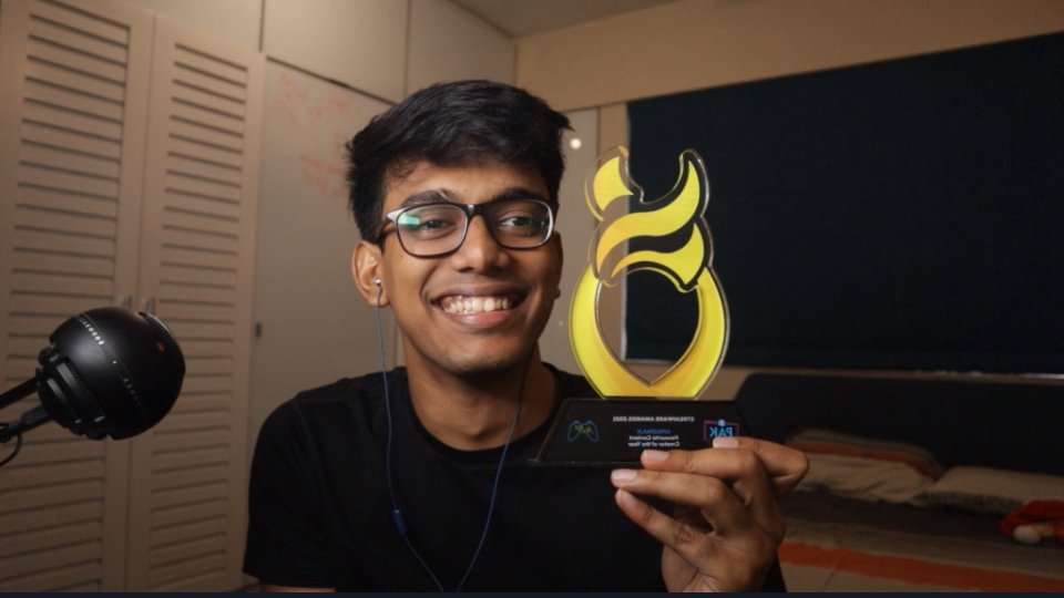 AmazinAji's tweet photo. Yes I know it is late(Trophy late aayi) but thanks to everyone for voting me for "Content Creator Of The Year"🏆
I know I haven't posted in a month but needed a mental break and yes will be back soon
Special Thanks to @AkadaEsports @StreamFareAward @PakStore5 https://t.co/mQVxs5d9Q7