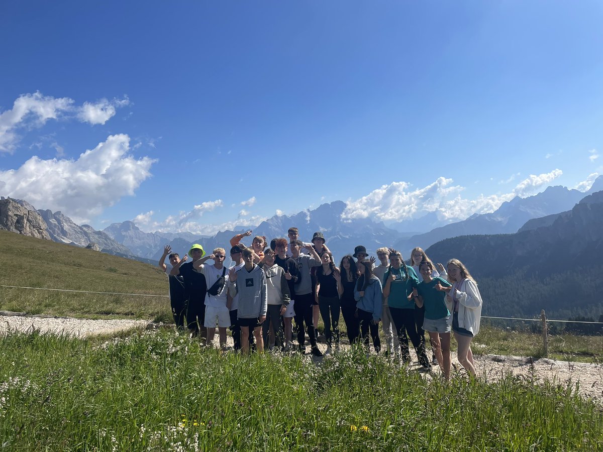 TGAWItaly22's tweet photo. First stop….Col Colle Lucia #lookatthatview #cowswithbells #teamItaly22 #blueskies https://t.co/QXtzd02K6Q