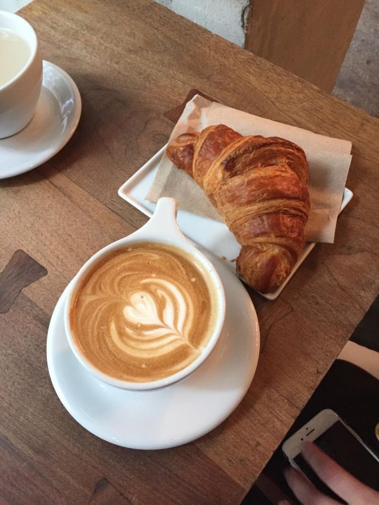 sunrisedior's tweet image. —morning coffee ☕️