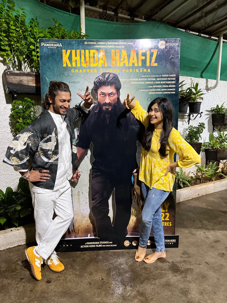 If you haven’t watched #KhudaHaafiz2 yet then go NOWWWW ! What a film u guys have made ya ⁦@VidyutJammwal⁩ ⁦@faruk_kabir⁩ and team and the action in the second half ufffff 🔥🔥🔥🔥🔥