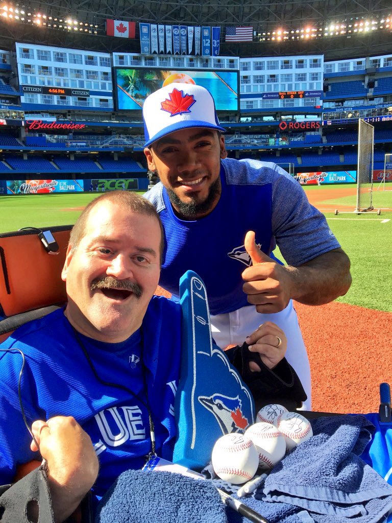 AndrewONielsen's tweet image. @TeoscarH would you please share my #toronto @EasterSeals fundraiser to help kids with physical disabilities like me? Thank you very much. 👊