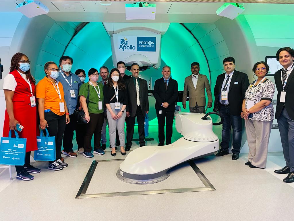 ApolloProton's tweet photo. Apollo Proton Cancer Centre presents PRO-VISIT, a tour of our Proton facility and interaction with the World's finest #Oncologists.
We had the privilege of hosting 45 delegates (Clinicians & Medical Administrators) from 15 countries at our facility.
#ProVisit #ApolloProton https://t.co/Wbxgk4bDAF