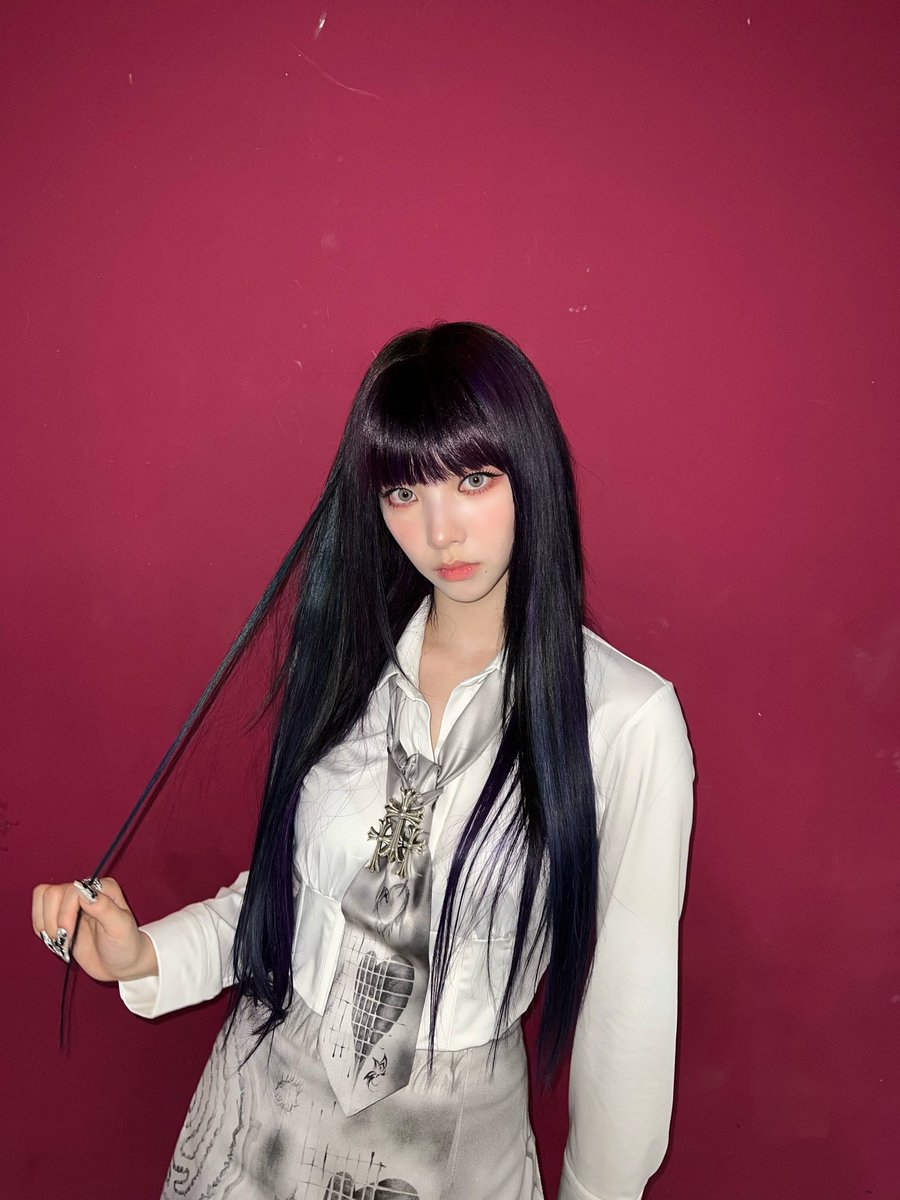 k is leaving. (@kaeyromi) on Twitter photo 