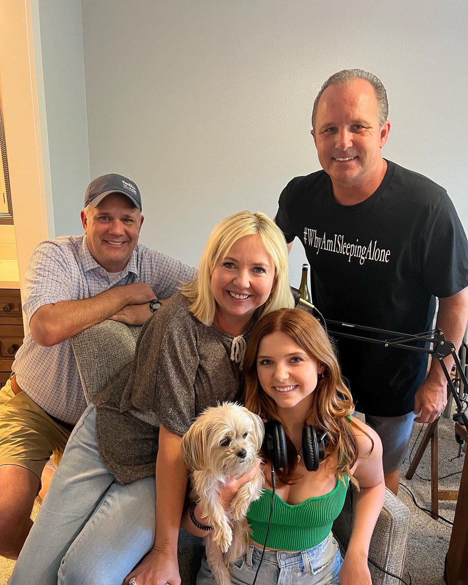 AllNewSmile's tweet photo. Listening to "a new podcast episode" at  https://t.co/RLyFZnPWX5  Acting-Behind the Scenes podcast with @ChloeCsengery Buzzsprout link above or you can find us by searching  “whyamisleepingalone” wherever you listen to your podcasts @whyisleepalone @jeffbrabham1 @csengery_stacey https://t.co/XxNrkSadXA