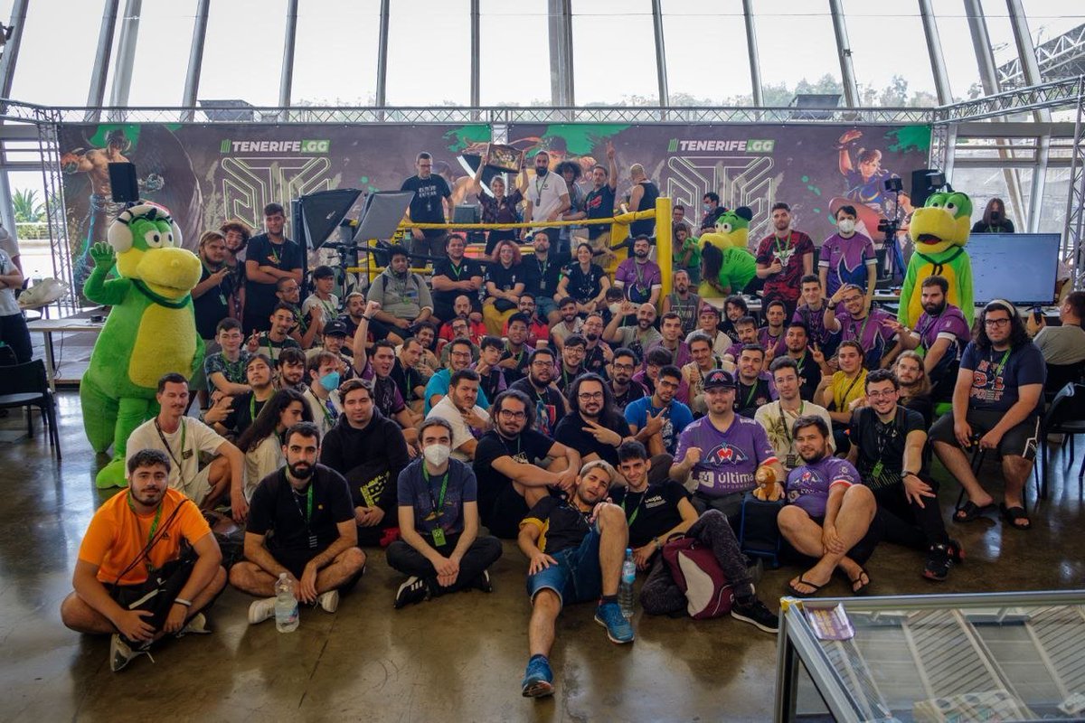 GCXFestival's tweet photo. Se ve que había ganas de fighting en #TenerifeGG... 👊 https://t.co/hHJIgt8KEq