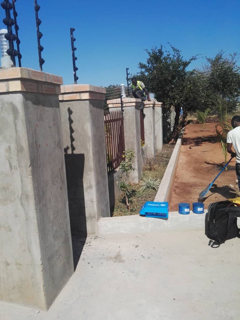 Smoptech's tweet image. Supply and Installation of Electric fence and motor gate...Livingstone..Contact +260 973 295 067