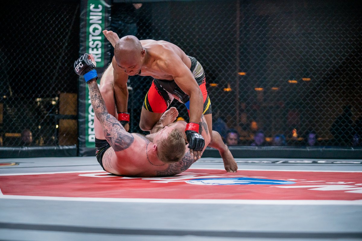 EFCworldwide's tweet photo. Late notice call-up not a problem for Musa Sethwape! 😤

 #EFC95 https://t.co/i46iuseNE5