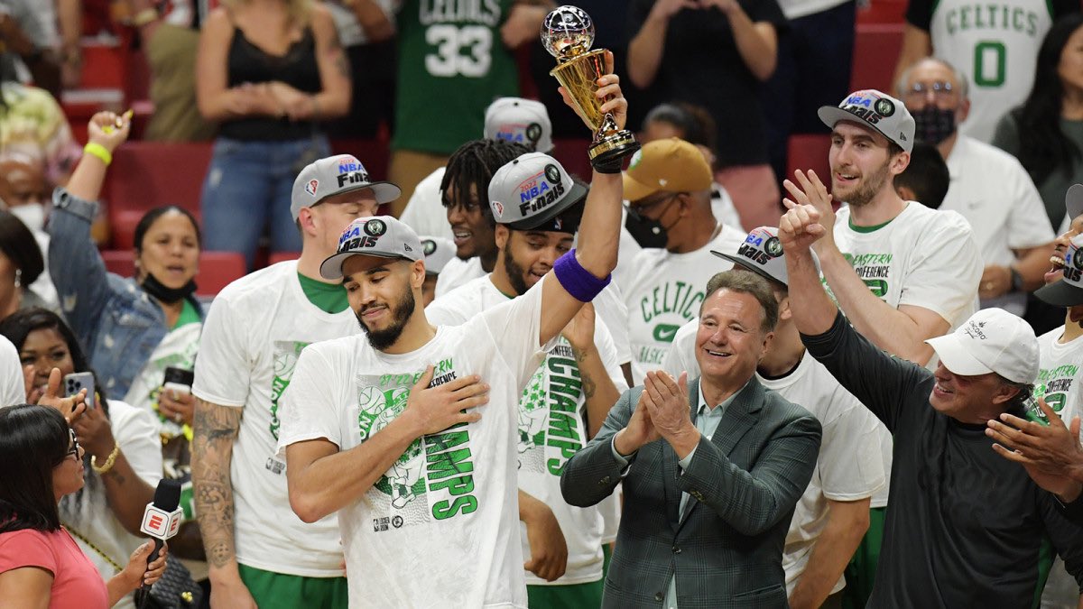 nasports__'s tweet photo. Grading every #NBA teams offseason in 30 days Day 1 The Boston #Celtics
Grade A+
Coming off a finals lost the Celtics still got better. Adding Malcom Brogdon and Danilo Gallinari really added to what they needed a secondary ball handler and a great off the bench scorer. https://t.co/CxNLMlBXHy