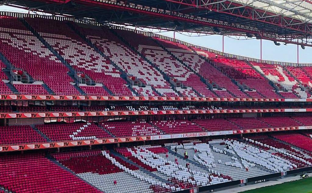 OCantinho1904's tweet photo. 📸 Vai ficar muito bem! Está quase! 🦅

#DeTodosUm | #Benfica | #EuAmoOBenfica https://t.co/6DovqwNWay