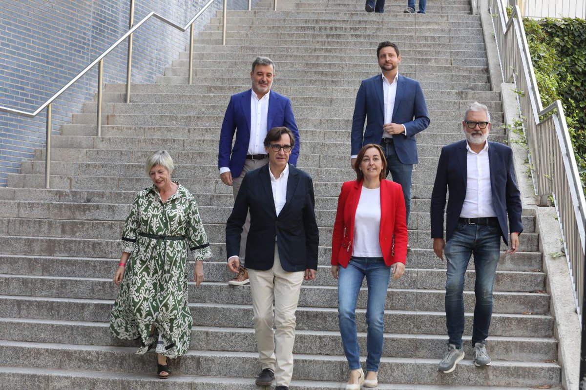 SilviaPaneque's tweet photo. Vull ser alcaldessa de Girona. Hi dedicaré tot el meu esforç i perseverança. Vull portar a l'alcaldia de #Girona la transparència, la confiança, l’efectivitat i la responsabilitat, que són signes d’identitat del PSC.

#Girona https://t.co/LrvShrnSIj