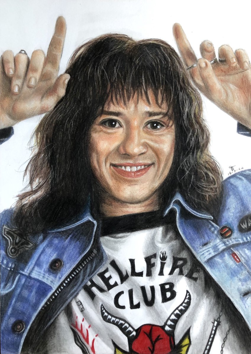 Drawing of Eddie Munson, my favorite character from Stranger Things! 😎
#eddiemunson #strangerthings #strangerthings4 #fanart #josephquinn #joequinn #chrissywakeup #pencildrawing