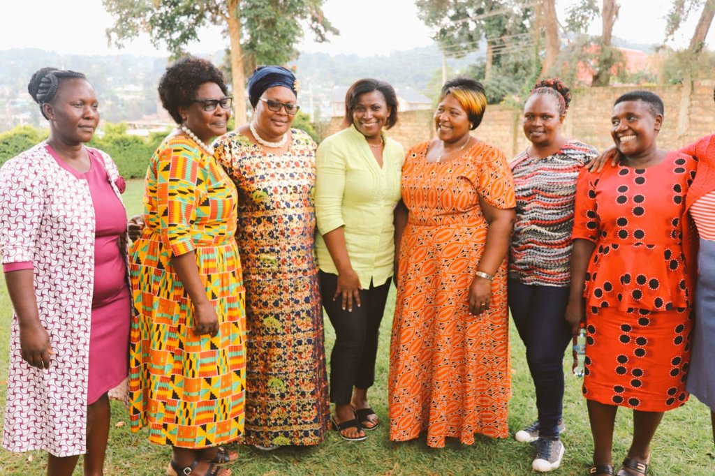 SenJanetOngera's tweet photo. Thank You my sister Hon Mary Sally Otara for your unconditional support together with all the Bonchari Women Leaders. Together Inawezekana #TanoTena https://t.co/40wrVV0EGK