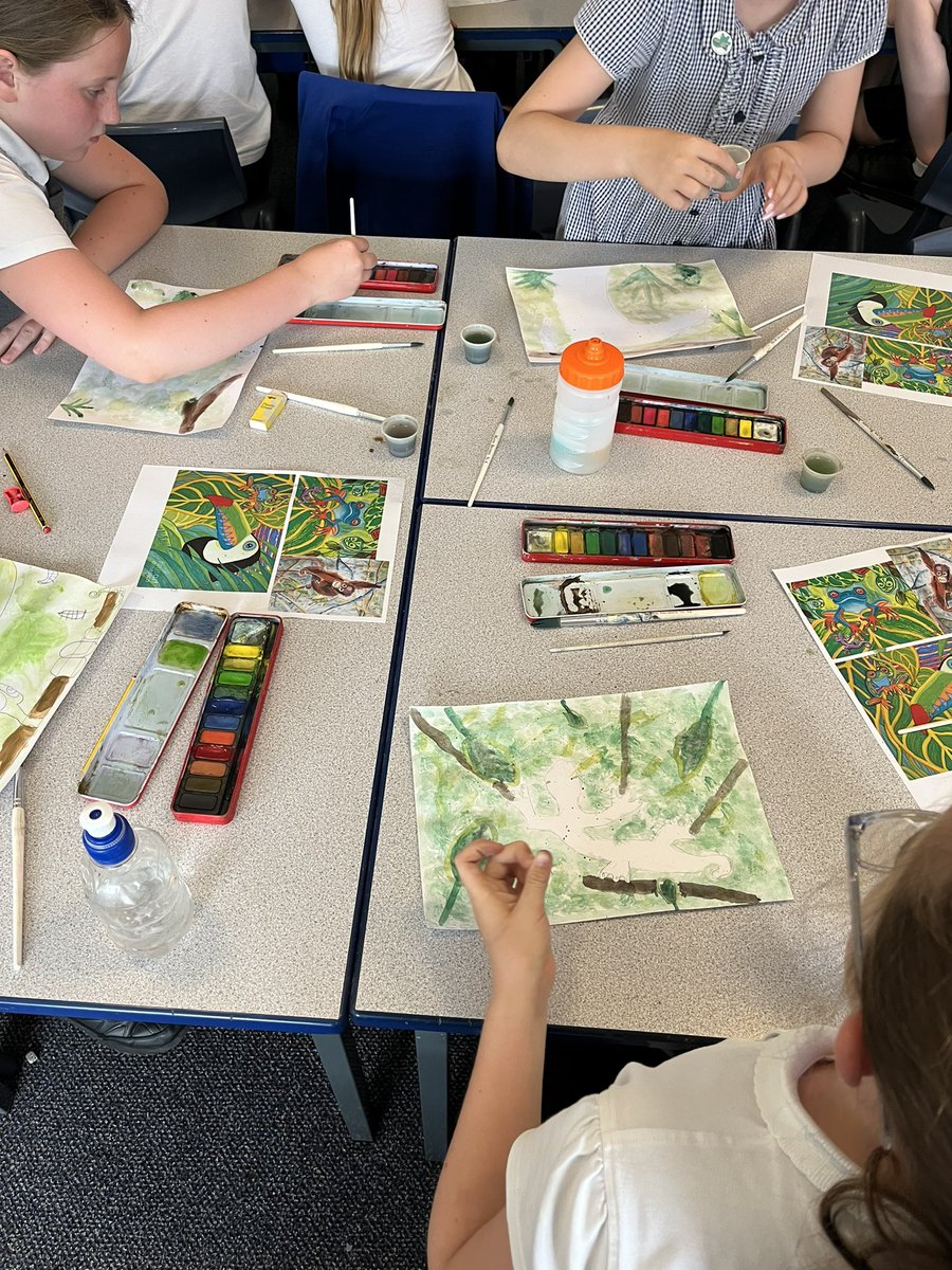 stjosephskly's tweet image. We also developed our watercolour skillset by creating rainforest scenes! #SJKart #BestDaysOfTheirLives @bcw_cat #OakClassRules