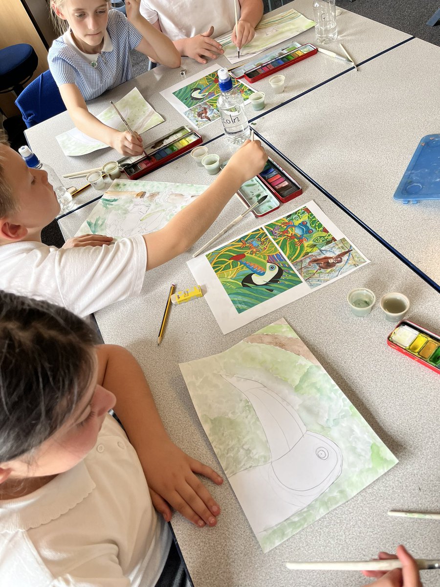 stjosephskly's tweet image. We also developed our watercolour skillset by creating rainforest scenes! #SJKart #BestDaysOfTheirLives @bcw_cat #OakClassRules