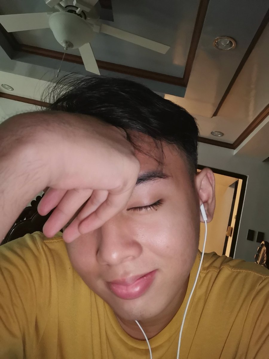 __Clint__'s tweet photo. Drunk si ferson https://t.co/LXsNQOLQCA