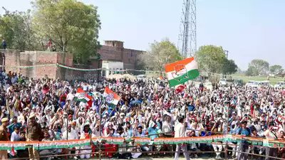 timesofindia's tweet image. Congress shifts five of its 11 #GoaMLAs to Chennai ahead of #PresidentialElection  

Read: toi.in/Y8zwPY/a24gk