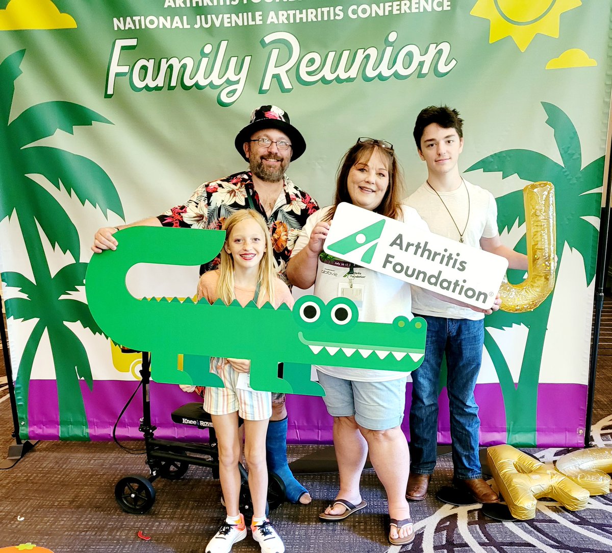 logans_heroes's tweet photo. #StrongerThanJA https://t.co/xRZViIE6Q2