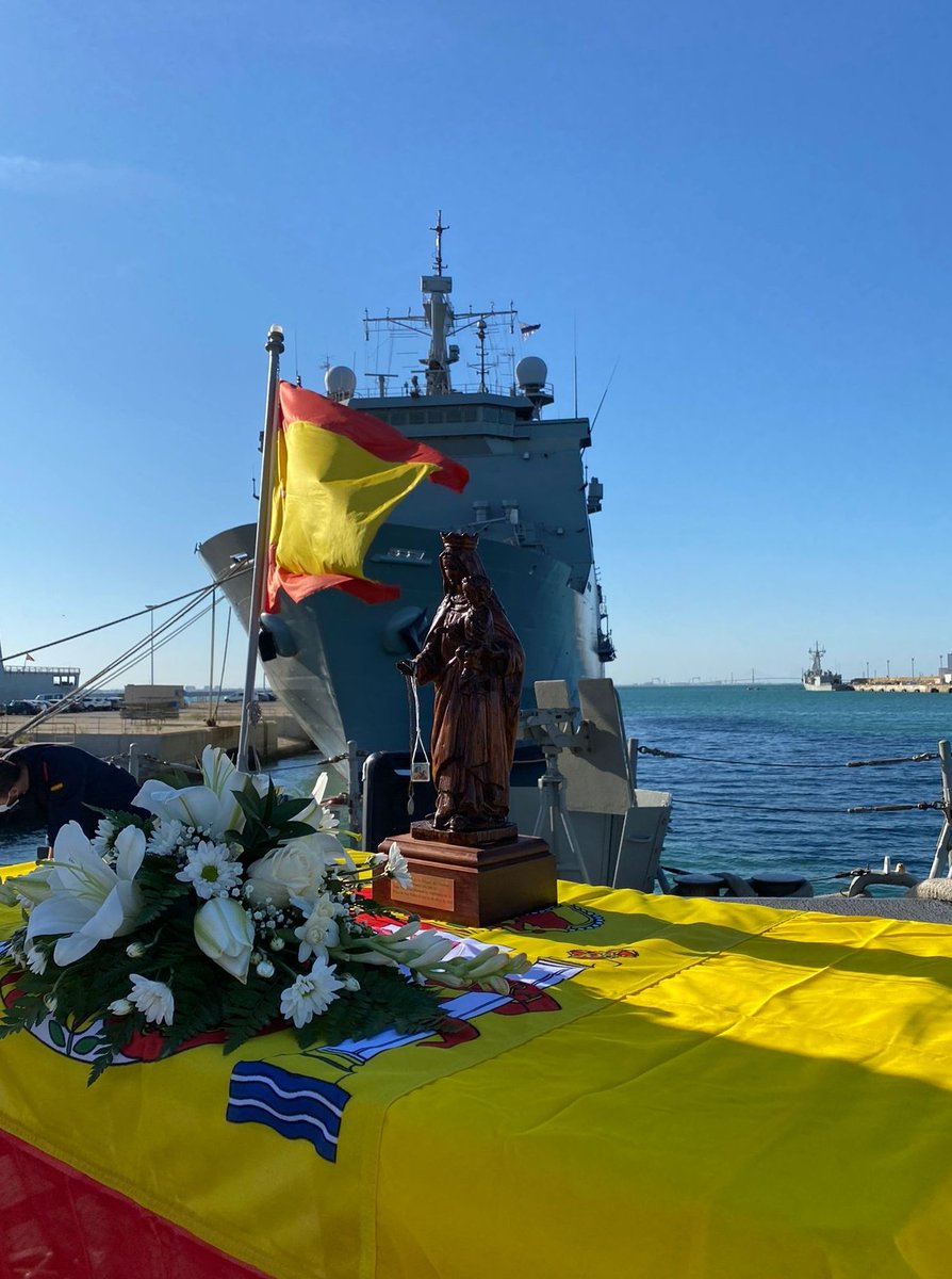 Armada_esp's tweet photo. #Felicidades a todos los marinos y gente de mar en el día de nuestra Patrona, la Virgen del Carmen. 

¡Salve Estrella de los Mares! 

#SomosLaArmada🇪🇦⚓ https://t.co/zWy5B4tAPD
