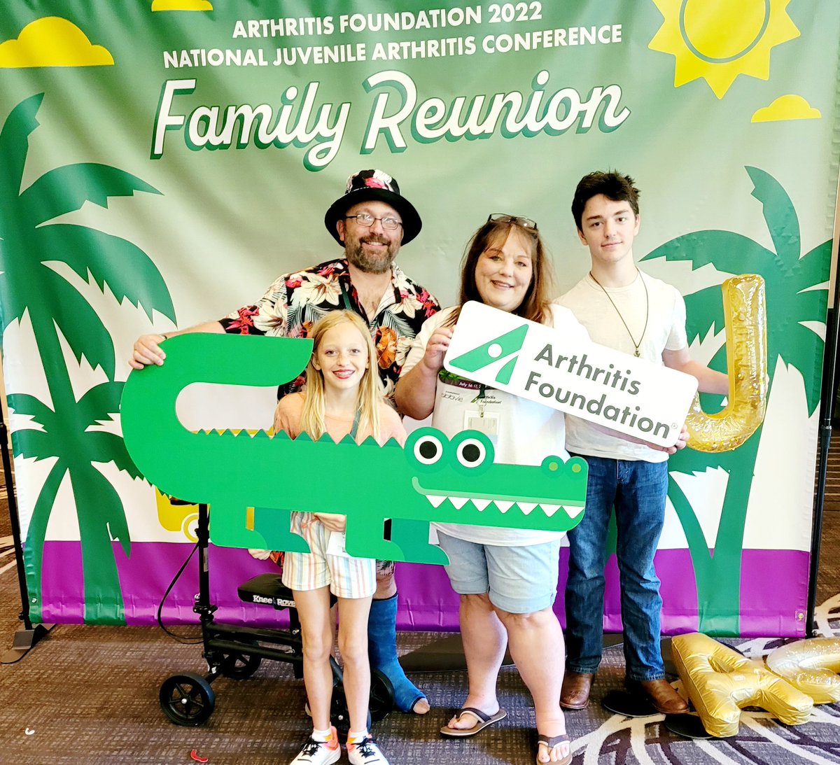 logans_heroes's tweet photo. #StrongerThanJA https://t.co/xRZViIE6Q2