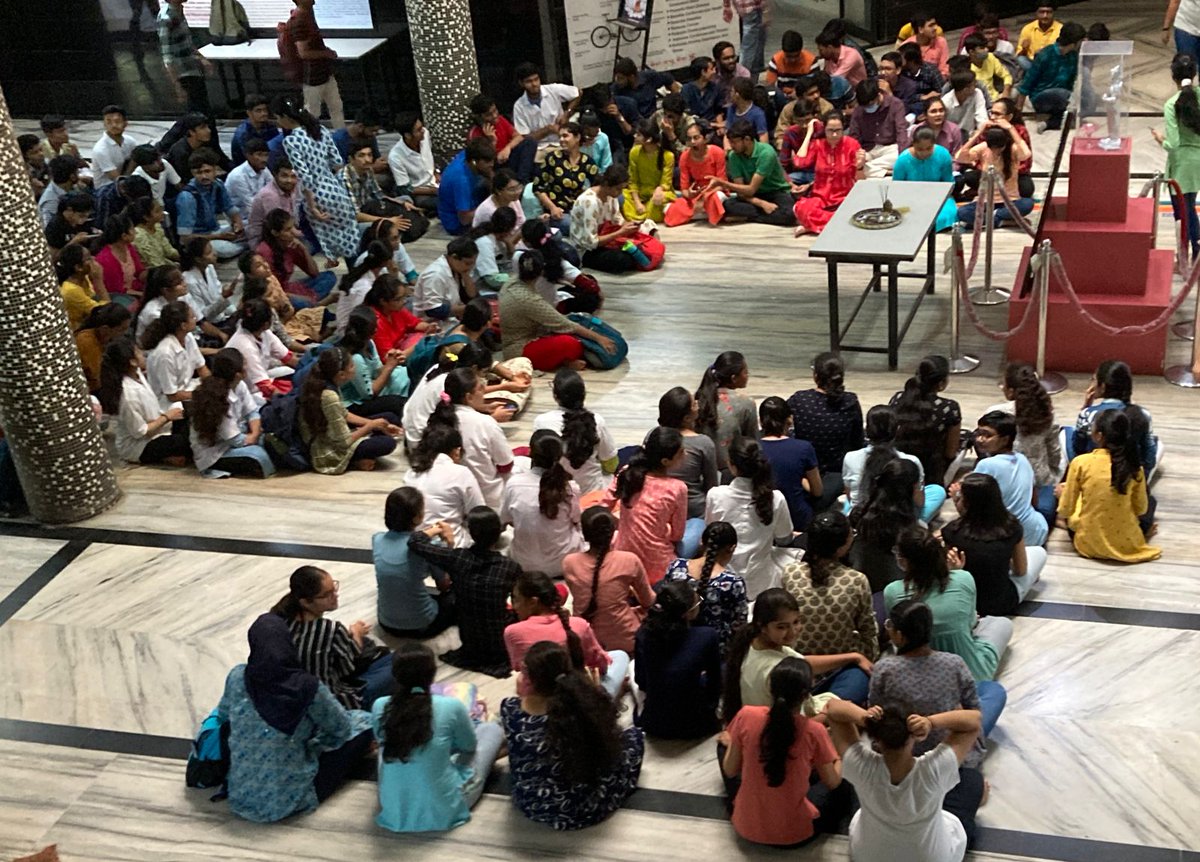 msagmcbhavnagar's tweet photo. 16 July
20 days after appeal

“When we lift our hands for prayer and worship,we spread the savory of positivity”
Thereby we held a Hanuman Chalisa Path to revoke the positivity in the current situation of tumult. We hope for the blessings of almighty.
#save_GMCB
#justice_for_GMCB https://t.co/Ue59JNdndt