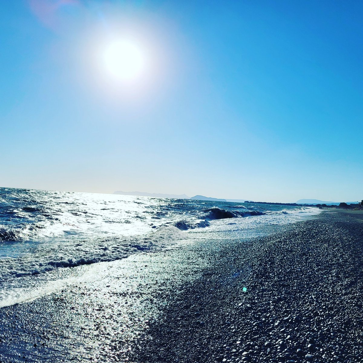 DrBTkaczykMBA's tweet photo. Taking time off (& writing my next #BusinessBook) in #Kolymvari, a wonderfully pretty coastal fishing village @ the #AegeanSea. It’s a very picturesque place and #Crete has that #romantic aura about it. It's so lovely, scenic, delightful–absolutely ideal for writing. Efharistó🇬🇷 https://t.co/NQRKzWhdtR