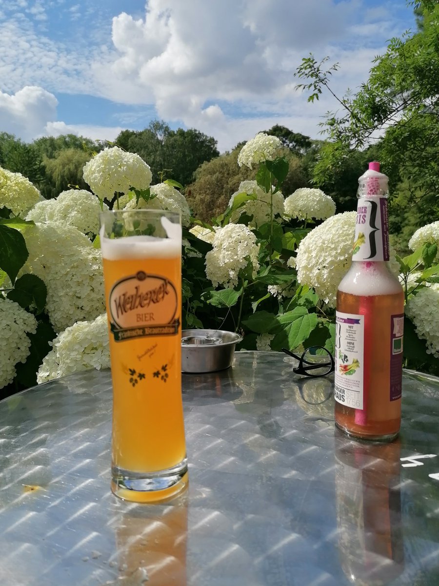 zsofiamarx's tweet image. Happy Weekend!